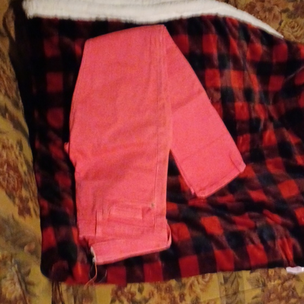 Current/Elliot - Picture 2 of 2